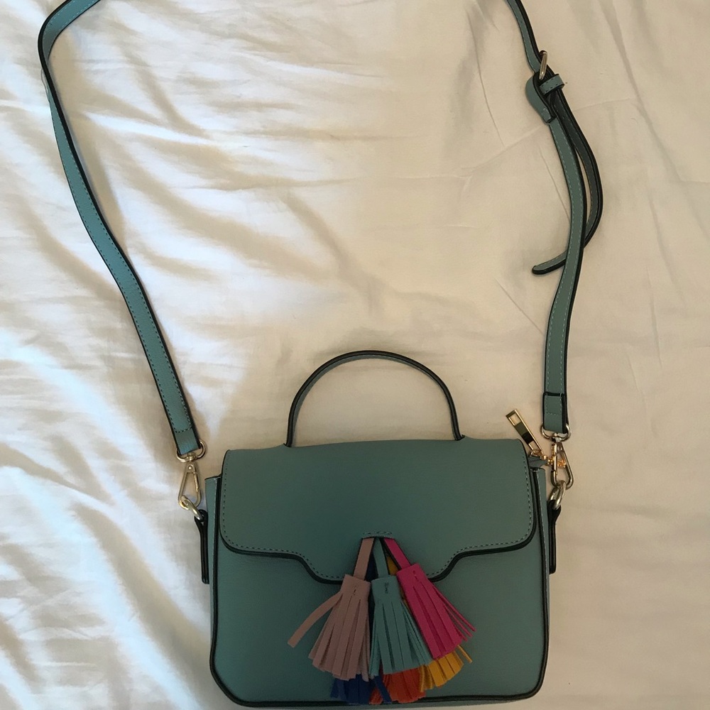 NEVER USED PURSE